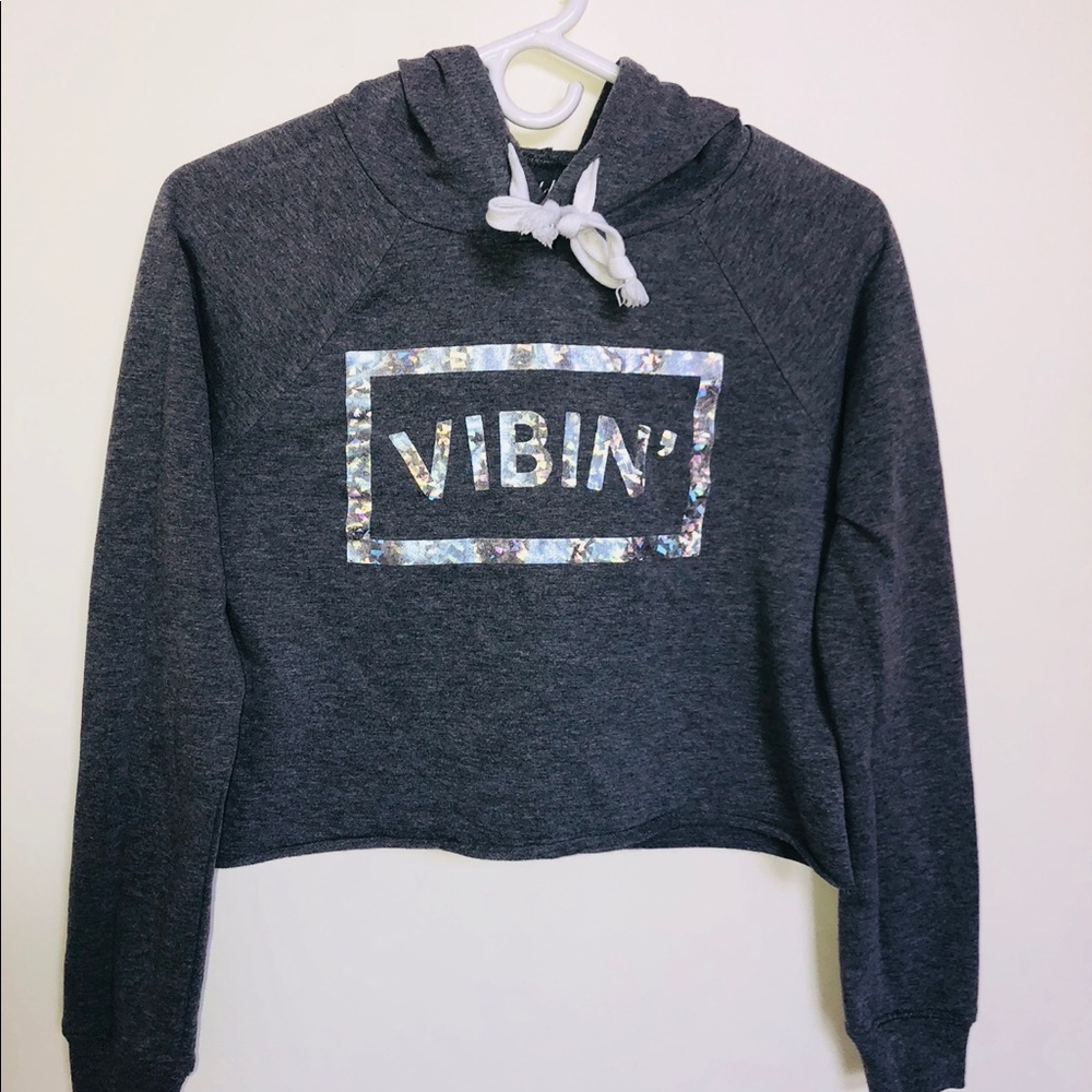 ❣️Vibin’ Sweater Crop Top❣️